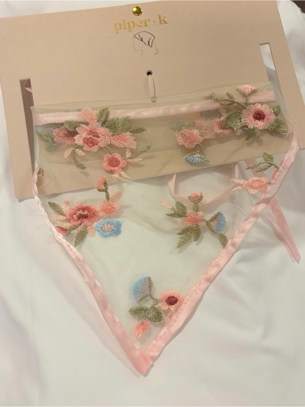 NWT βοΈπΈβοΈ Piper K Floral Embroidered Mesh Head Scarf Bandana - Picture 2 of 5